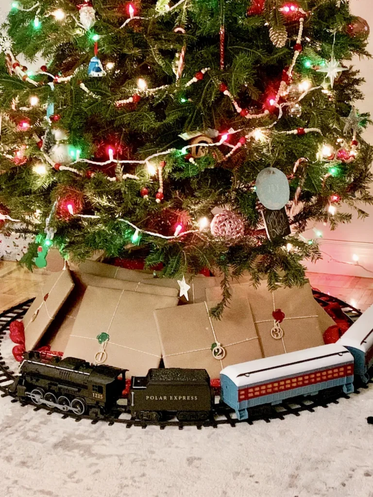 Holiday DIYs for Kids - Playgarden NYC